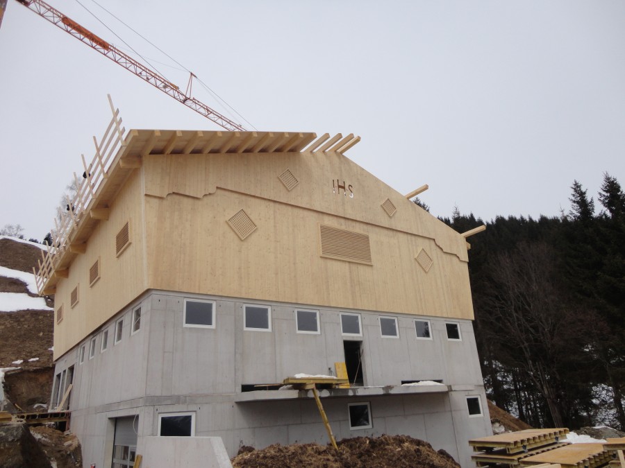 Holzbau Zimmerei Stall Pinzgau 2